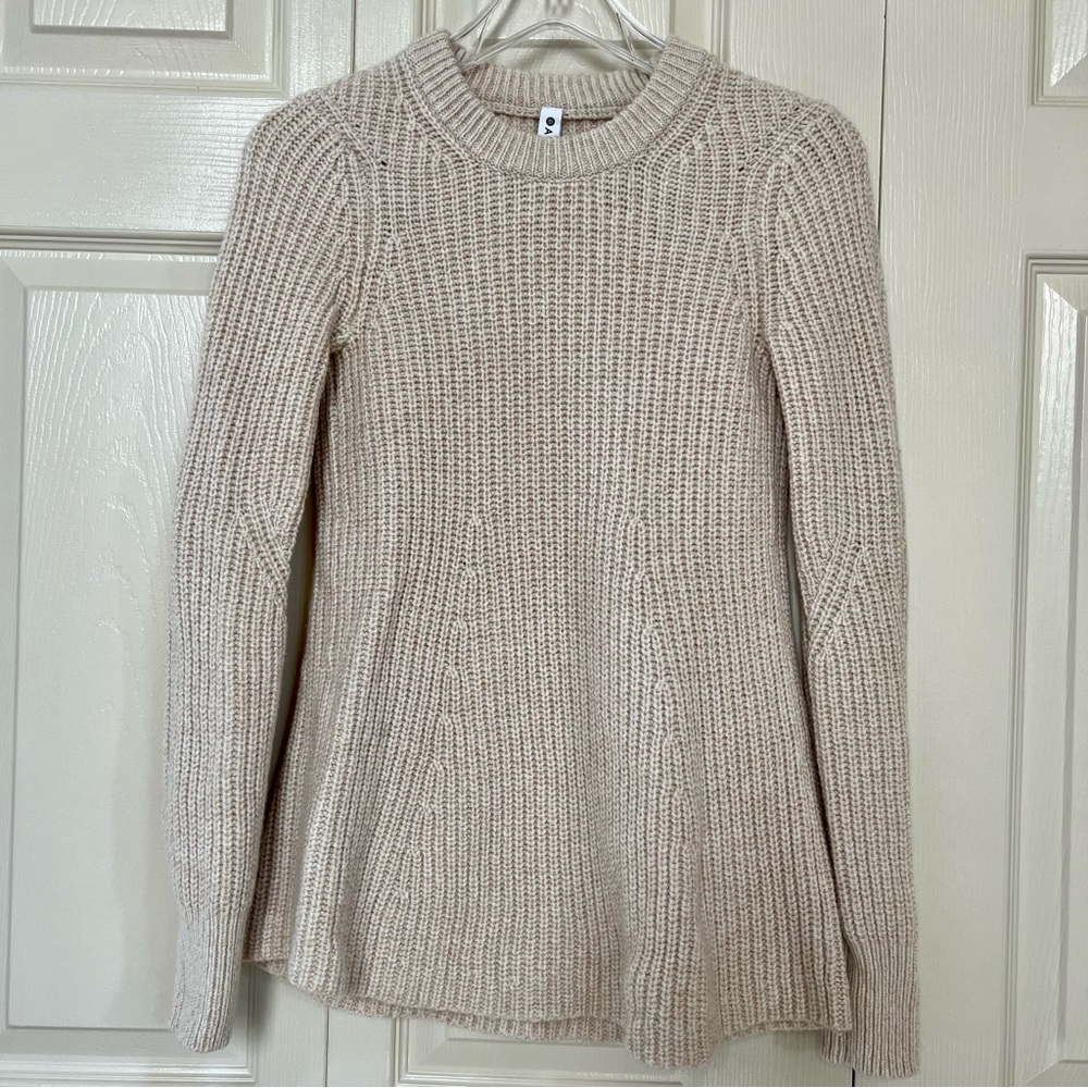 NWOT Athleta Sierra Crew Beige Wool Blend Pullover Sweater - Picture 2 of 16